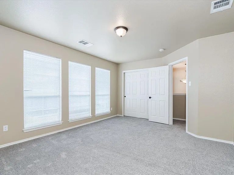 1501 Sweet Leaf Ln — Photo 27