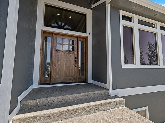 3rd image of 901 Juanita Ln