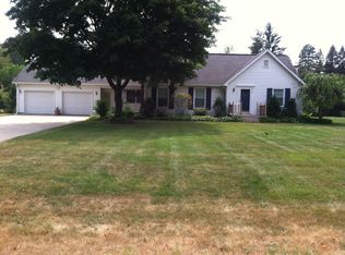 5925 Riverside Dr, Jackson, MI 49201