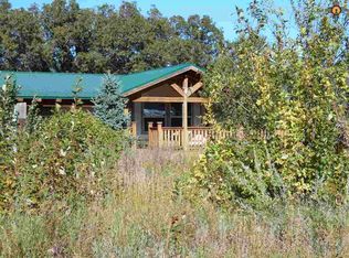 10 Mondragon Ln, Cleveland, NM 87715