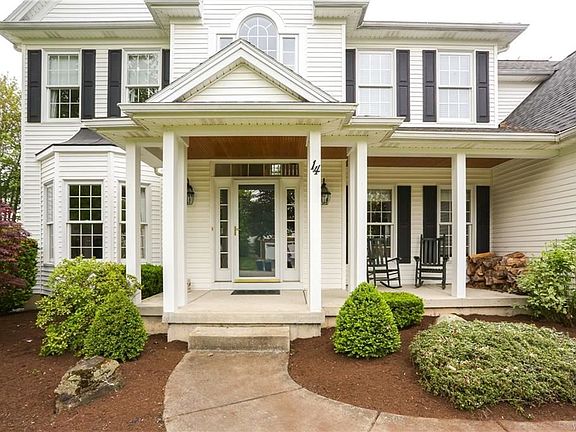 5th image of 14 Pinelake Dr