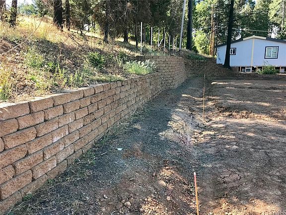 5th image of 13756 Sugar Pine Dr