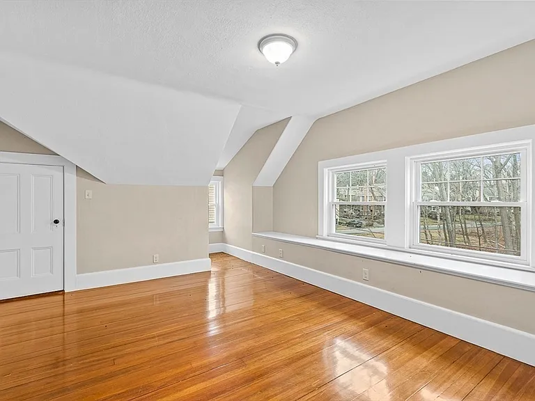 34 Glen Rd — Photo 36