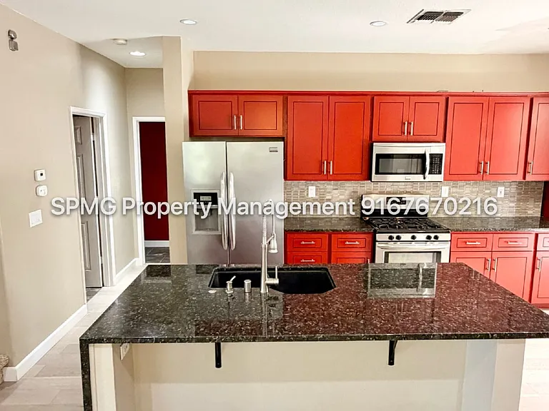 609 Granada Pass Dr — Photo 9
