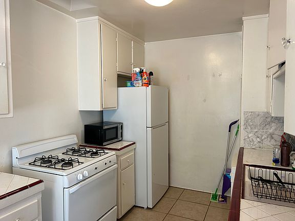 3rd image of 9430 Charleville Blvd APT 3