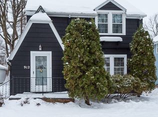 912 Allouez Ter, Green Bay, WI 54301