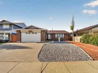 3606 N Spruce Dr S, Lethbridge, AB T1K 4P6