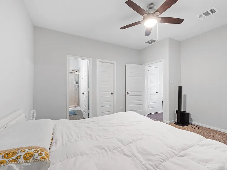 22126 Regal Heights Ln — Photo 13