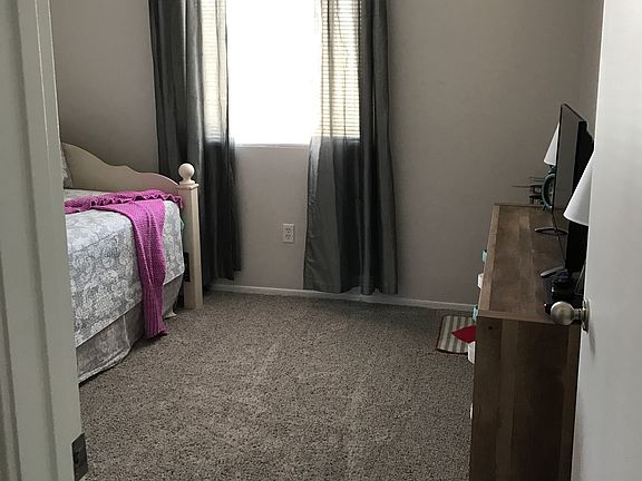 First bedroom 