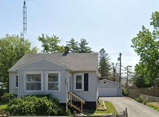 703 Mulhollen Dr, Monroe, MI 48161