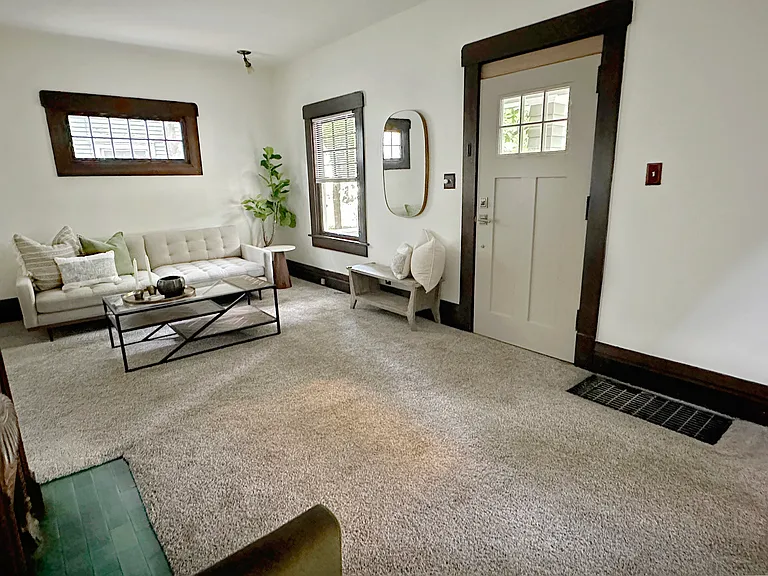 181 E Northwood Ave — Photo 7