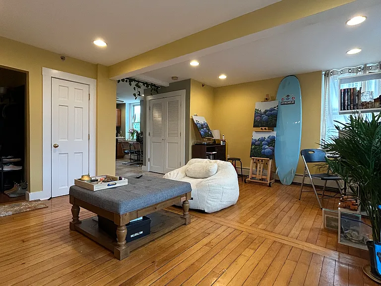 378 Thames St #4 — Photo 2