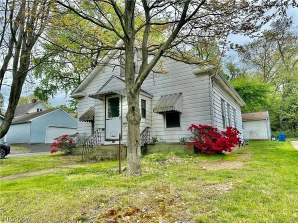 936 South Ave, Salem, OH 44460