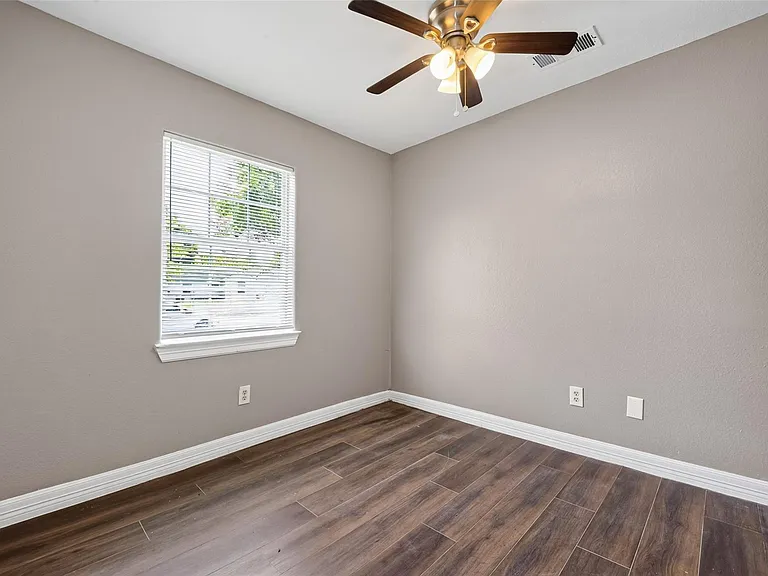 10306 Fairland Dr — Photo 15