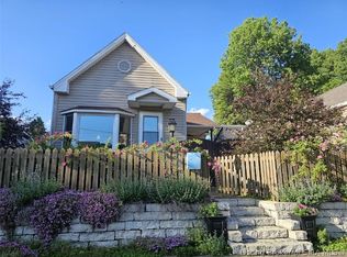 1032 W 2nd St, Madison, IN 47250