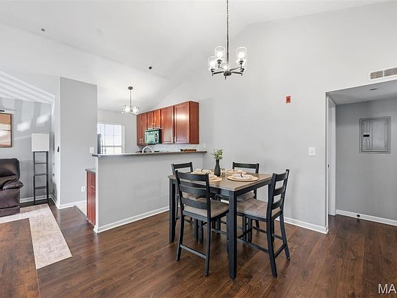 2nd image of 5302 Spring Creek Ln