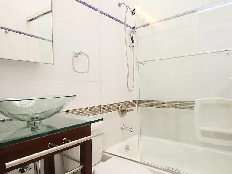 21 Silber Ave — Photo 24