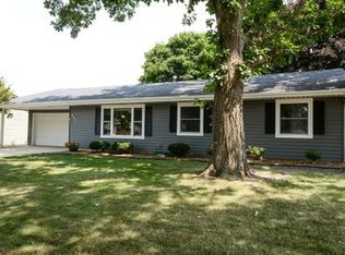 883 Laurel Dr, Aurora, IL 60506