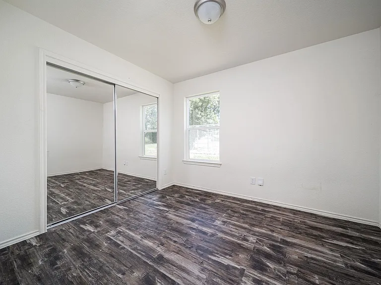 230 S Debus 101b Dr — Photo 10