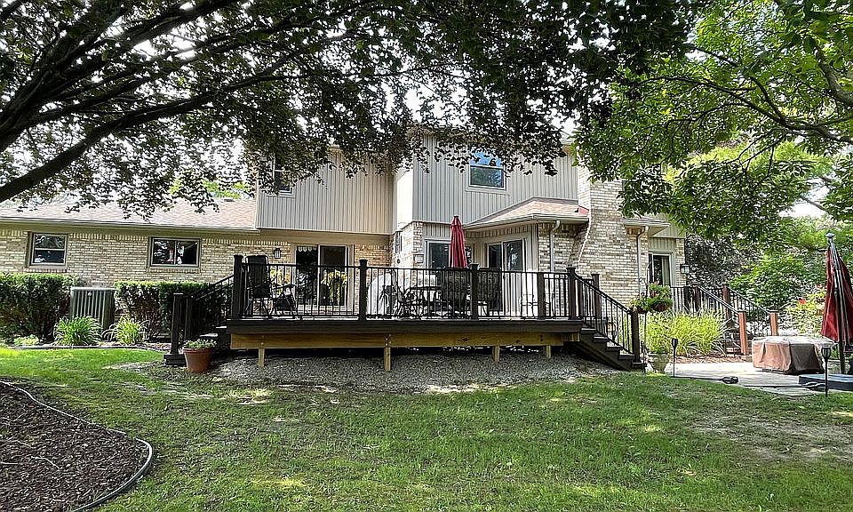 2nd image of 55796 Washington Dr