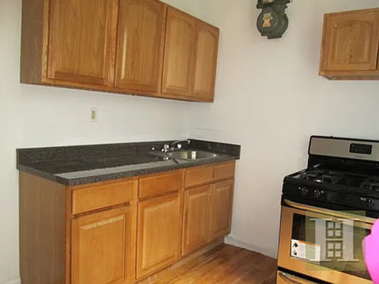 Rented by Halstead Real Estate | media 39