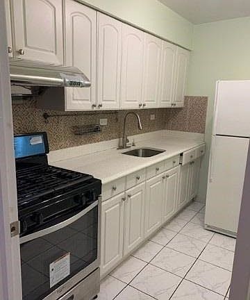 3rd image of 35-10 150th St Unit 4E