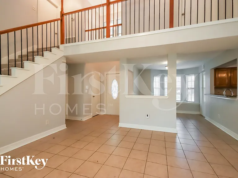 3210 Lake Stream Dr — Photo 5