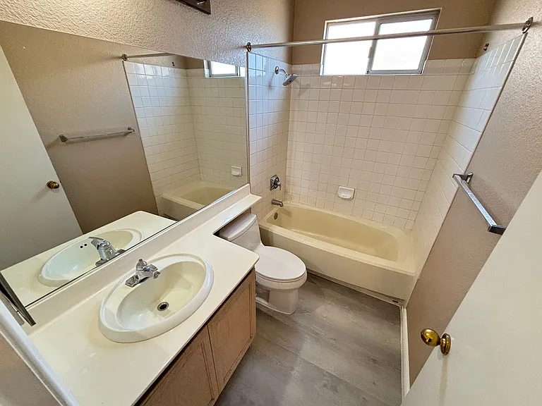 2398 Swifton Ct — Photo 23