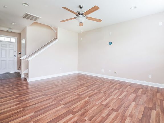 5th image of 172 Cinder Cross Way