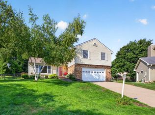 2217 Regent Ln SW, Rochester, MN 55902