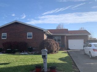 10 Wellswerth Gdns, Huntington, WV 25704