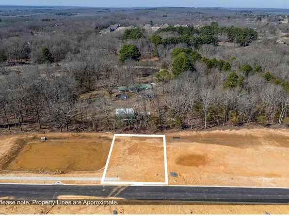 126 Glade Dr, Cabot, AR 72023