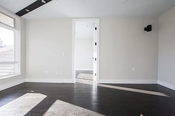 Rented by Brooklyn Group | media 21