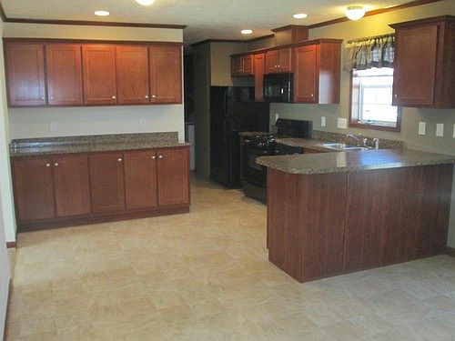3rd image of 3508 Midsummer Ln