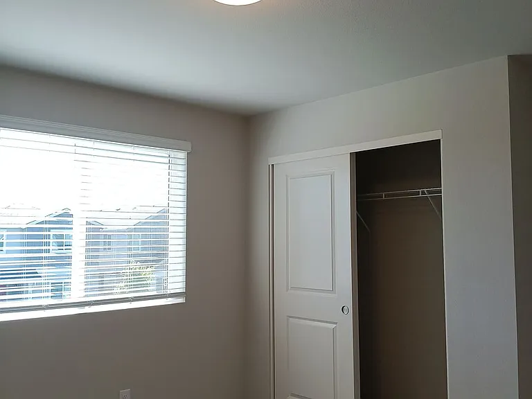 610 Pickering Ln — Photo 24