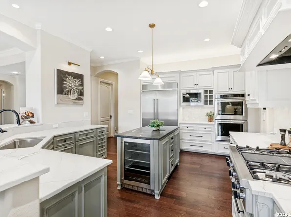 610 TERRELL RD, San Antonio, TX 78209