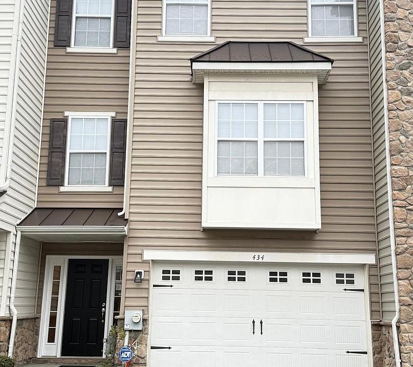 1st image of 434 Jacobsen Dr