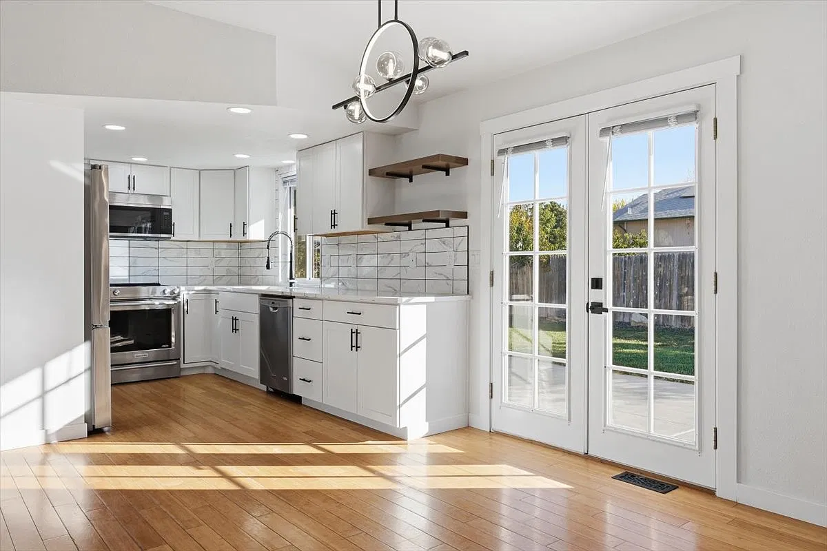3 bed, 1544 sqft, $2,500 — Photo 3