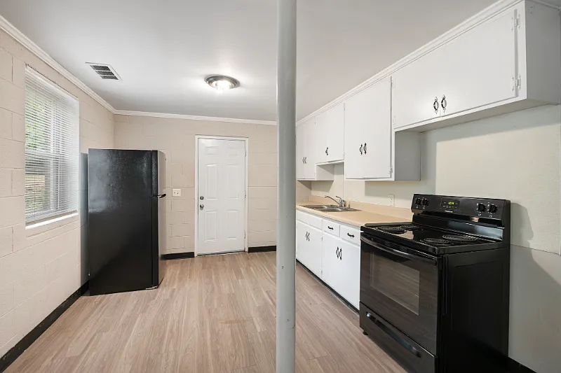 Building Photo - 2209 Morehead Ave #1