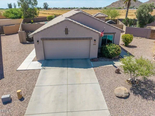 859 W DESERT SEASONS Drive, San Tan Valley, AZ 85143