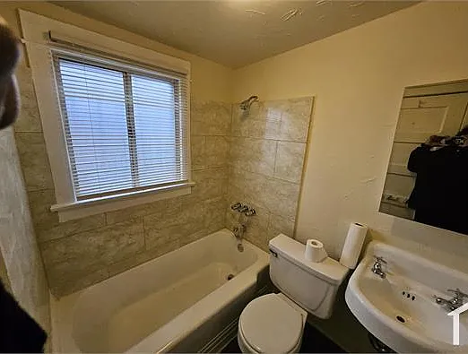 1 bed, 500 sqft, $1,750 — Photo 2