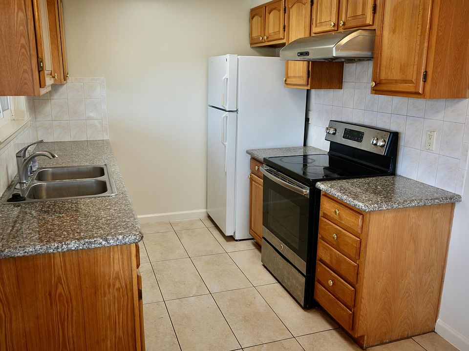 1st image of 1231 Valerian Ct