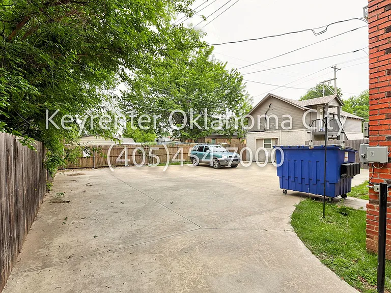1838 NW 11th St #6 — Photo 36