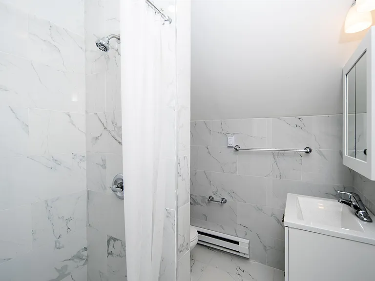 2326 15th St #2 — Photo 37