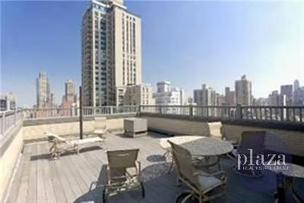 Rented by Plaza Real Estate Group | media 124