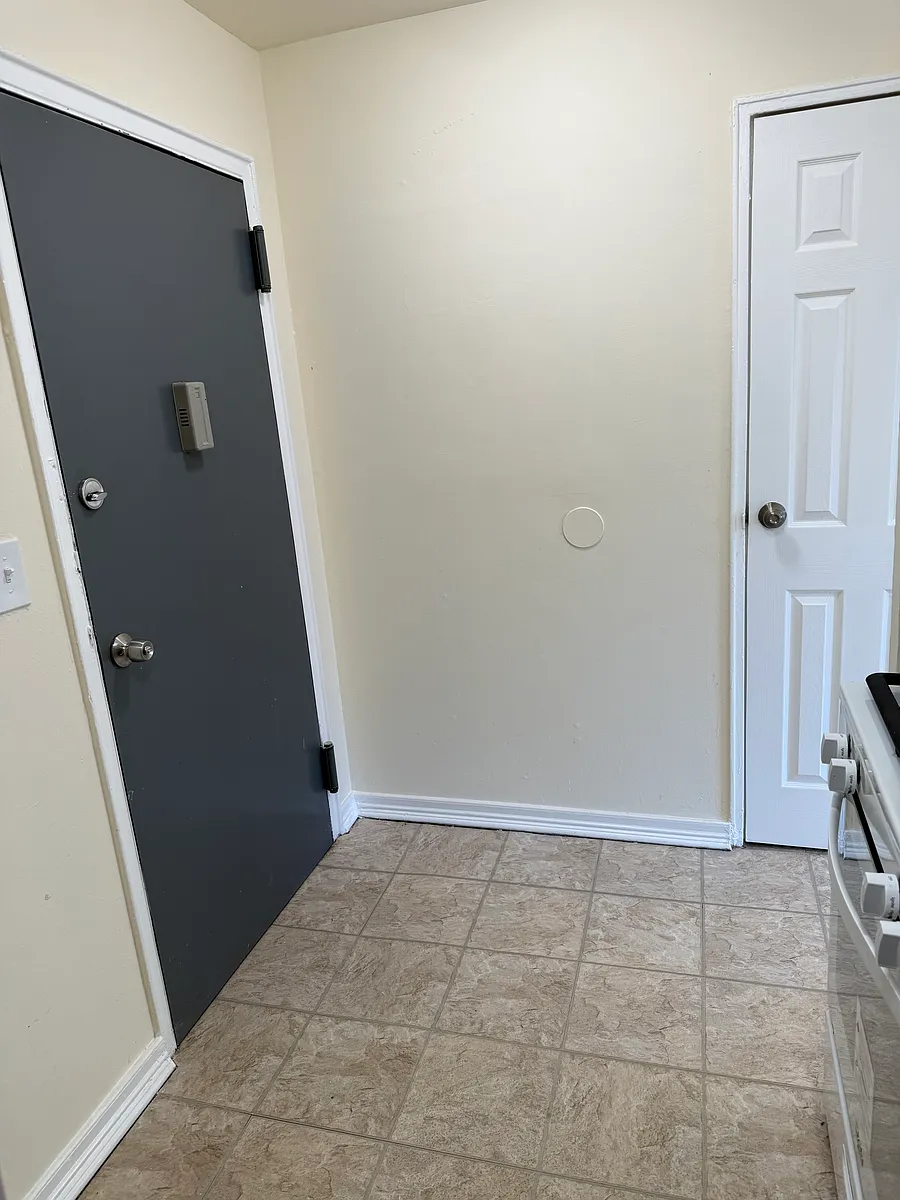 Building Photo - 119 Glenwood Ave #2A