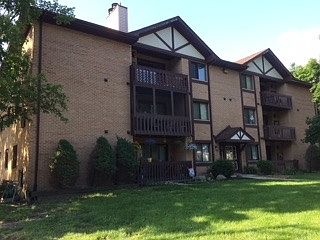 1st image of 6015 W Lakeside Pl #303