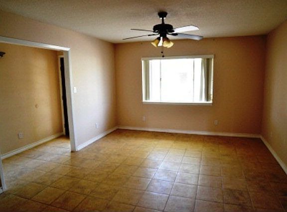 2nd image of 1913 Hibiscus Ave Lot 39