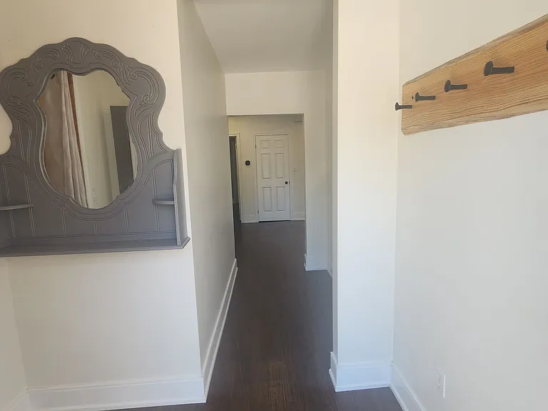 206 Caradoc St S — Photo 19