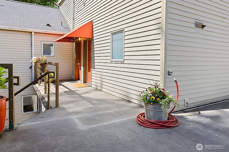 4th image of 3406 W Government Way #7